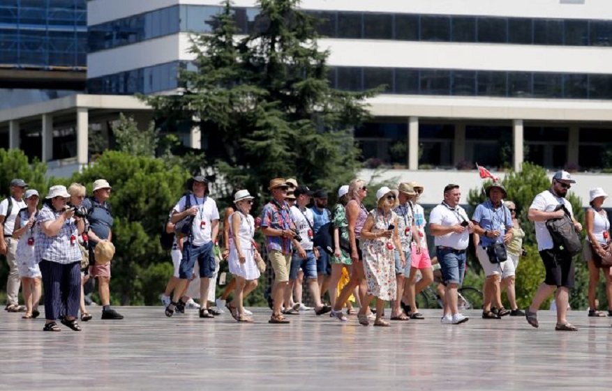 Publikohet bilanci i turisteve: Deri ne nentor numerohen 9,54 mln vizitore te huaj